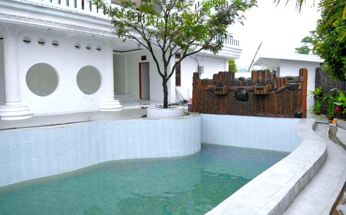 Jonna Pluto Highland By ZIRI