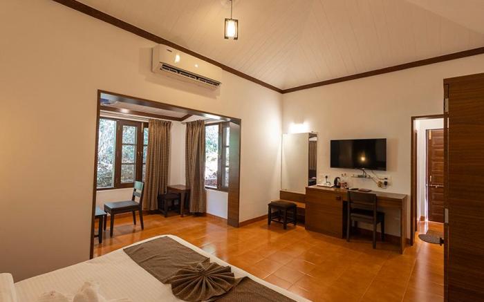 SCARLET RESORT