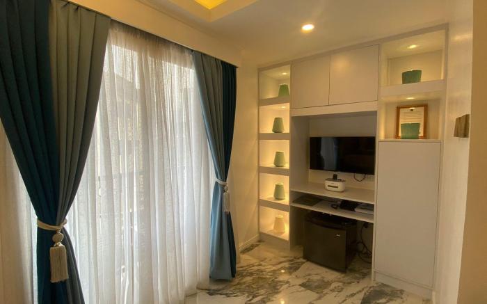 Makati Isabela Luxury