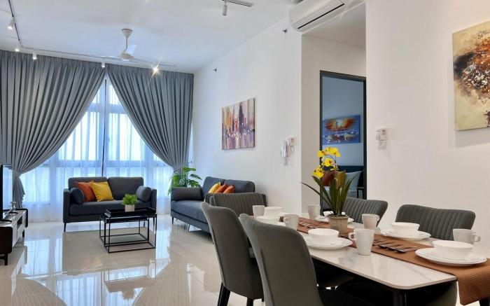 Paradigm Residence, Colorful by Guesthouse (7pax)