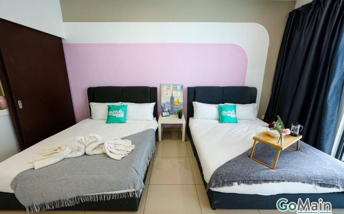 For 4 / Trefoil Family Suite Setia Alam by GoMain
