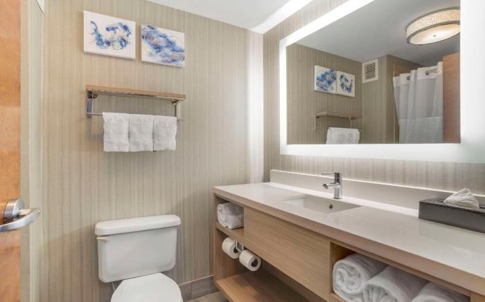 Comfort Suites At WestGate Mall