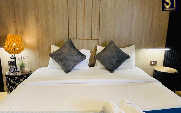 S1 City Hotel
