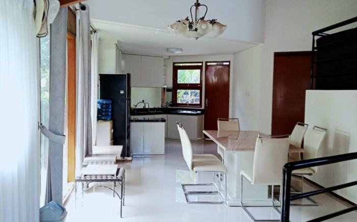 Klub Bunga Hotel Vila 6, Batu Malang