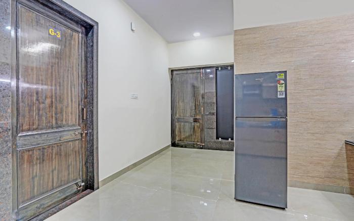 HOTEL O AMR GRAND Govindpuri Junction