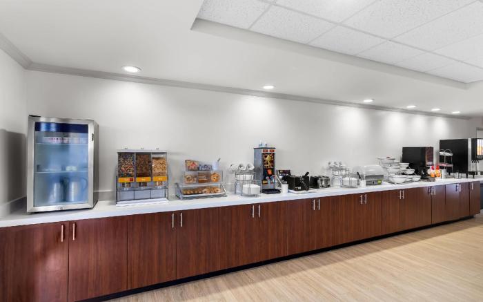 Comfort Suites Austin Airport