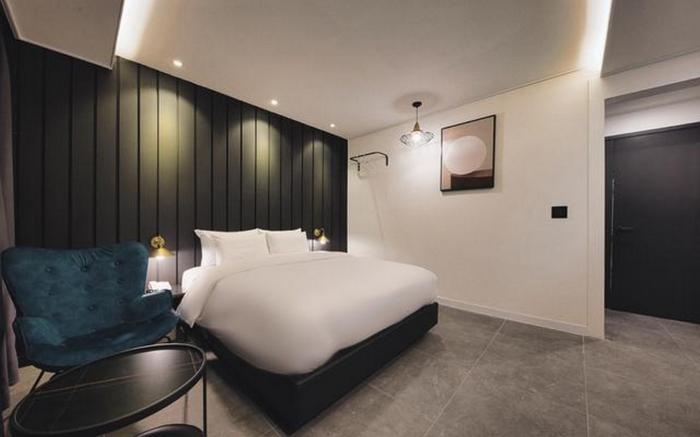 Cheonan Aden Hotel