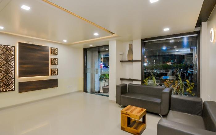 Townhouse Oak Sinhgad Road Crossway Formerly Popular Hotel