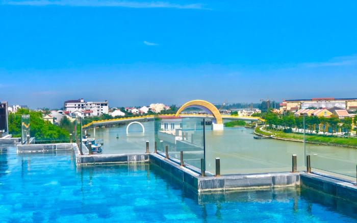 Little Riverside . A Luxury Hotel & Spa