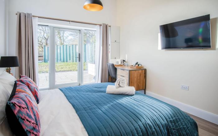 Suite 11 - Sleeping Giant Hotel - Pen Y Cae Inn