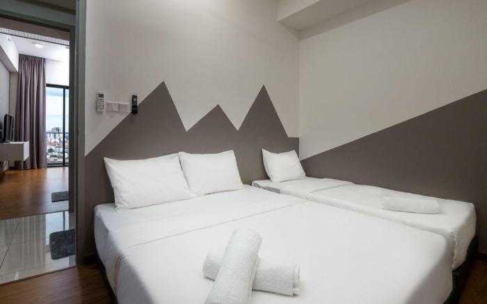 Penang KT HOME Beacon Executive Suites for 9 paxs
