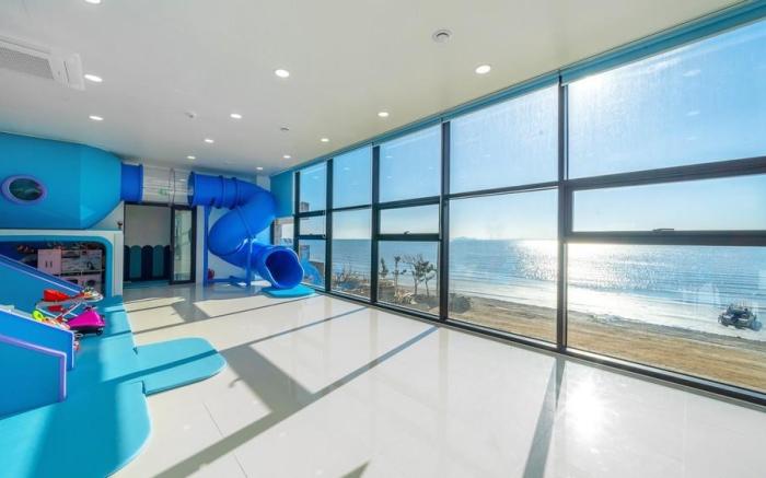 Funji Kids Pool Villa Pension