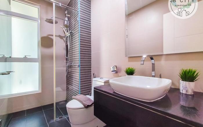 Medini Signature - Minion Suites by RR JBcity