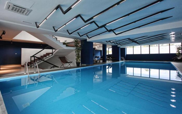 L.M Club Hotel