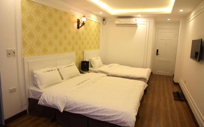 Lotus Hotel A24 Van Phuc -by Bay Luxury