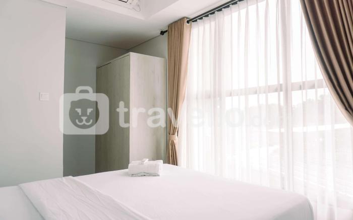 Homey 2BR at Transpark Bintaro By Travelio