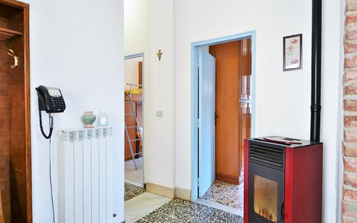 Apartment in Massa Marittima with Pools