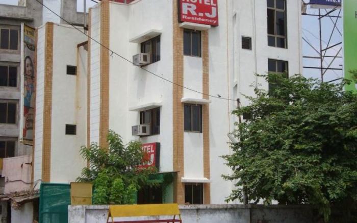 Hotel R.J Residency