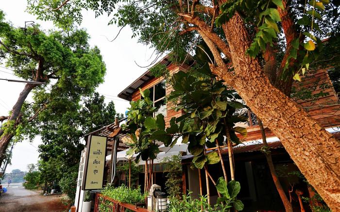 Mae Nam Khiang Sook Poshtel & Craft Home @Chiangkhan