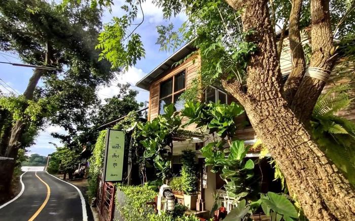Mae Nam Khiang Sook Poshtel & Craft Home @Chiangkhan