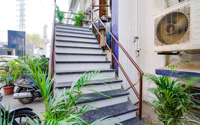 FabHotel Shubham Inn - Nr. Jain Mandir, Bhandup West