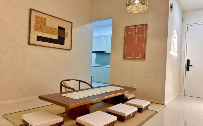 Paradigm Residence JB L26(10pax) by Ucome Homestay