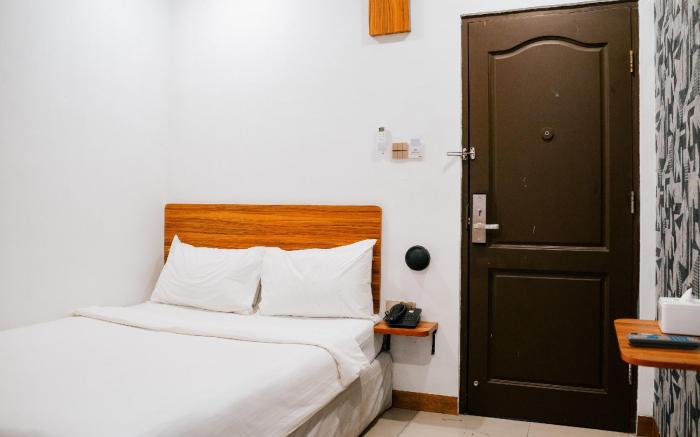 Chola Inn @ Nagoya Hill Batam Mitra RedDoorz