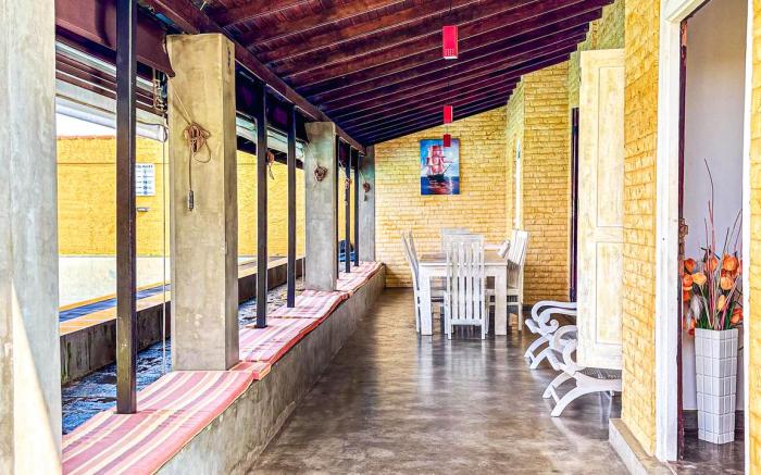 Hamilton Beach Villa