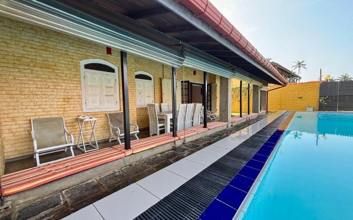 Hamilton Beach Villa