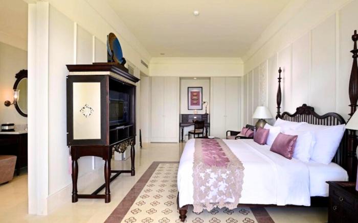 Lush Trees Hotel 1 BR Suite Ocean View NE135A