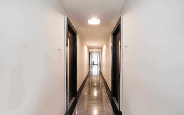 Super Hotel O Sr Residency