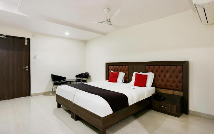 Super Townhouse Halcyon Deccan Inn Near Shilparamam