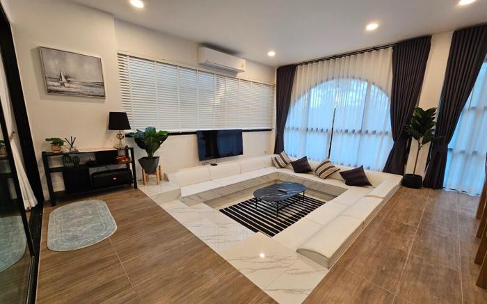 Live With Passion Pool Villa