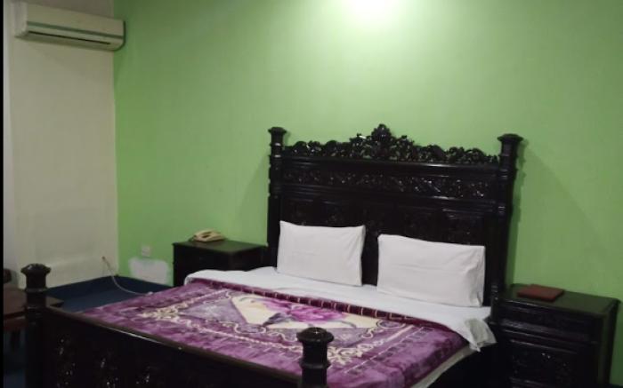 Paramount Guest House