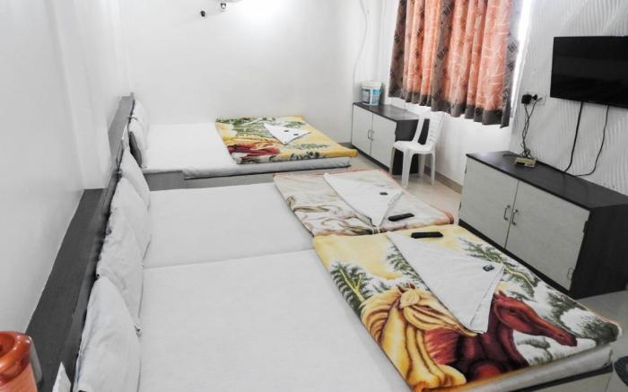 Hotel Shri Sai Darshan 