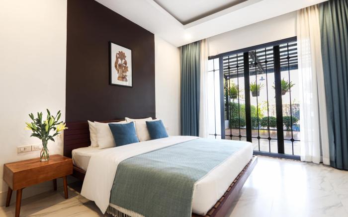 Modern Private Villa by La San