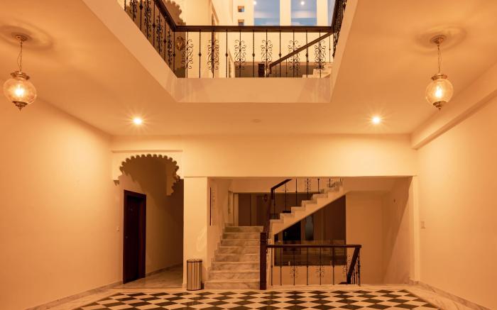 The Royal Courtyard