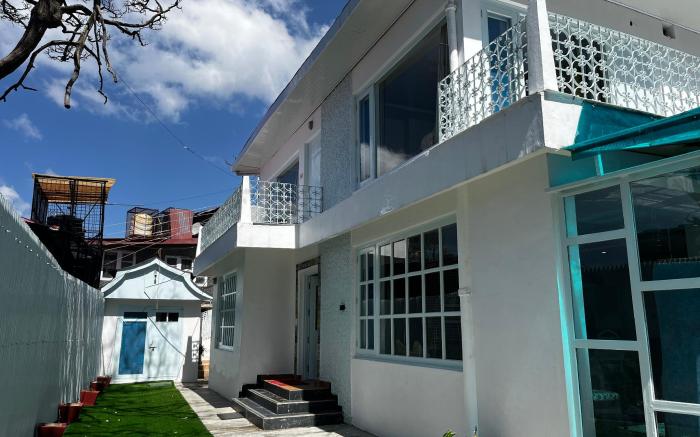 The Warrick Homestay, A Luxe Stay Near Mall Road