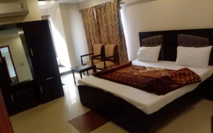 Pak Guest House G-8