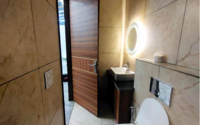 Shaw's Contemporary Residential Stay