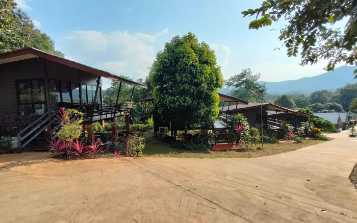 Nakra Hill Mae On