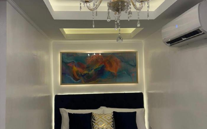 Makati Isabela Lux # 8