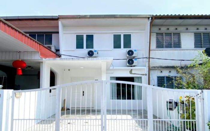 Modern Cozy House 4 ROOM 10pax@Bukit Mertajam