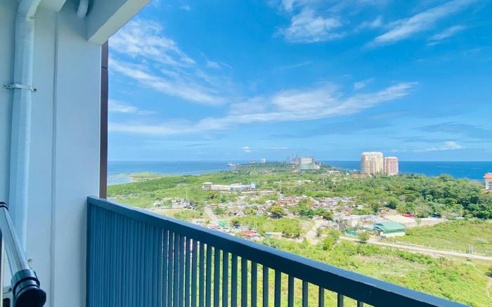The Mactan Newtown 1BR w/ 3BedsPool Access
