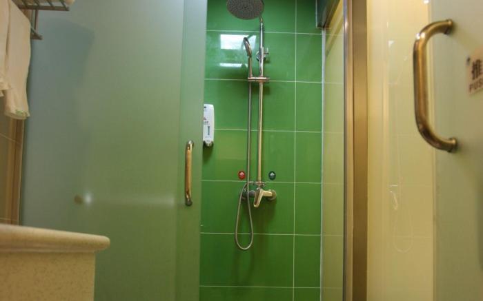 GreenTree Inn Zaozhuang High-speed Train Station Express Hotel