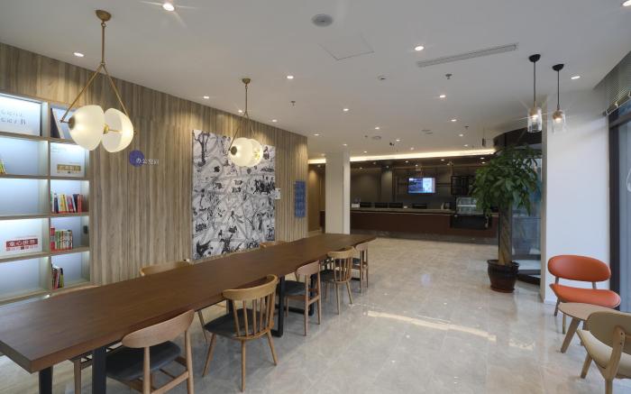 Hanting Premium Hotel Shijiazhuang Zhengding Airport