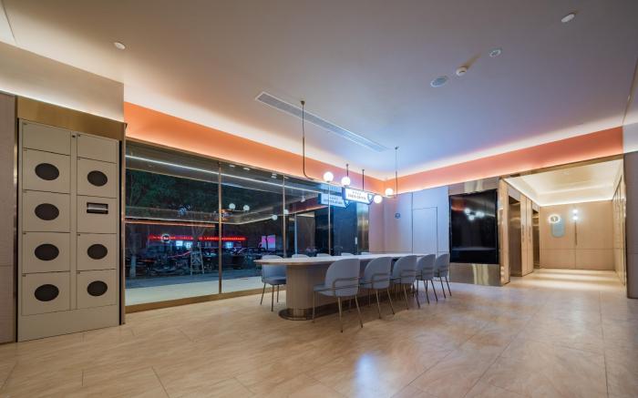 Hanting Hotel Xi'an Xixian New District Jinghe New City Chongwen