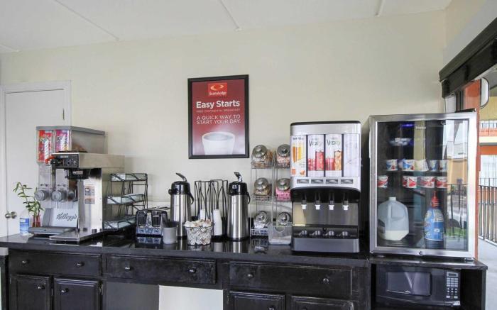 Econo Lodge South Padre Island