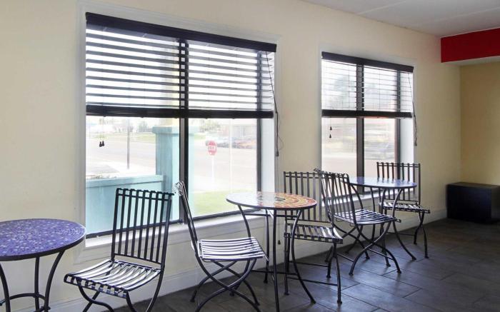 Econo Lodge South Padre Island