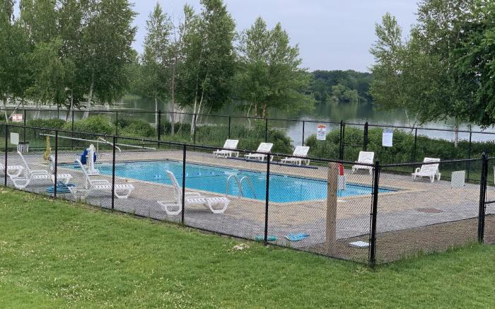 Lakeside Inn